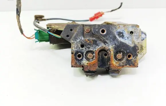 Ford Galaxy Tailgate/trunk/boot lock/catch/latch 7M2827501B