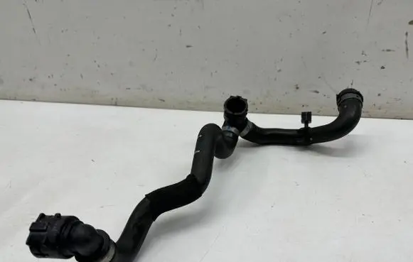 Mercedes-Benz GLE W167 Engine coolant pipe/hose