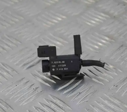 BMW X3 F25 Turbo solenoid valve 70231800