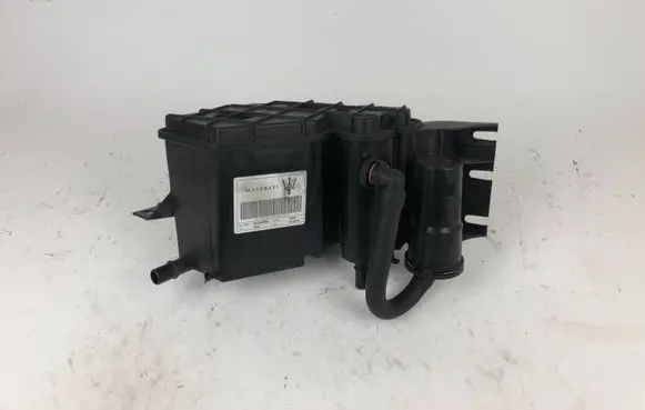 Vacuum air tank
