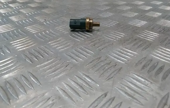 Coolant temperature sensor