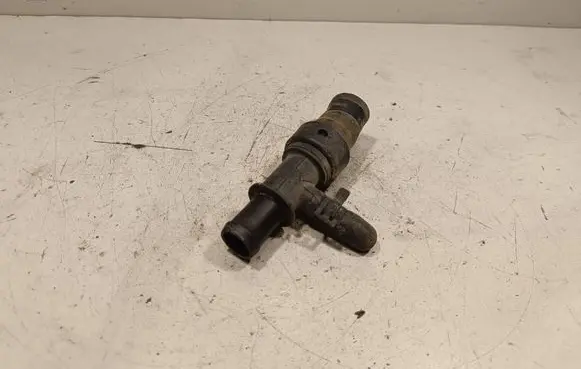 Nissan Navara D40 Engine coolant pipe/hose