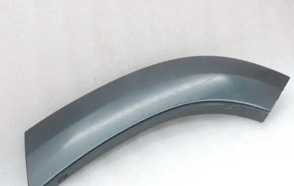 Toyota RAV 4 (XA30) Rear fender molding trim