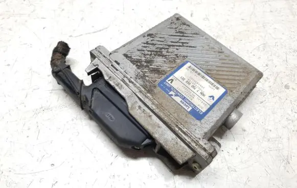 Volvo V40 Engine control unit/module 7700868321