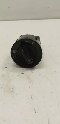 Volkswagen Golf IV Light switch