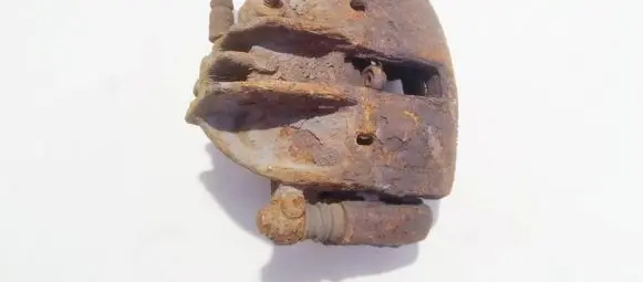 Mitsubishi Space Star Front brake caliper