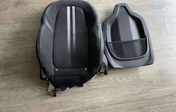 BMW 2 F44 Front driver seat 1111
