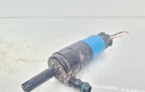 Audi A4 S4 B6 8E 8H Headlight washer pump 3B7955681