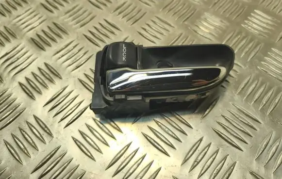 Rear door interior handle