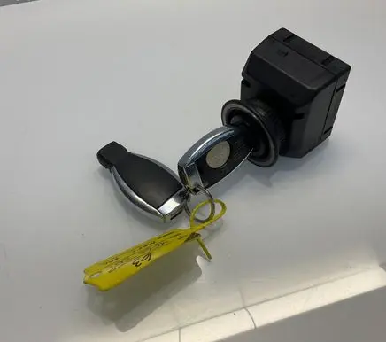 Mercedes-Benz ML W164 Ignition lock A1649051500 3332020104 2010341671806113