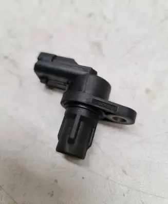 Volvo XC70 Camshaft position sensor 8658726 0232103063