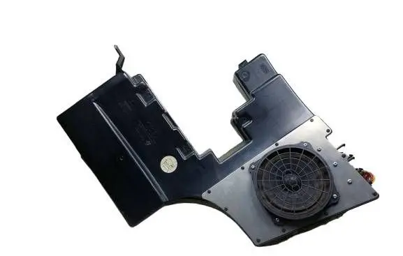 Audi A4 S4 B5 8D Subwoofer speaker 8D9035381C