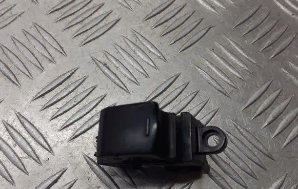 Nissan Note (E11) Electric window control switch 25411ED00B