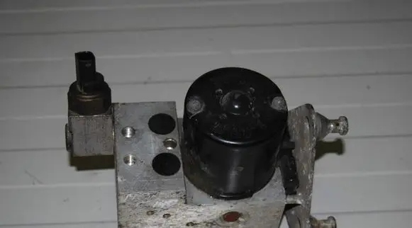Mercedes-Benz A W168 ABS Pump A0034317412