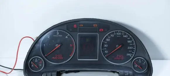 Audi A4 S4 B6 8E 8H Speedometer (instrument cluster) 8E0920930R
