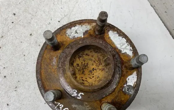 Chevrolet Trax Rear wheel hub 13500592