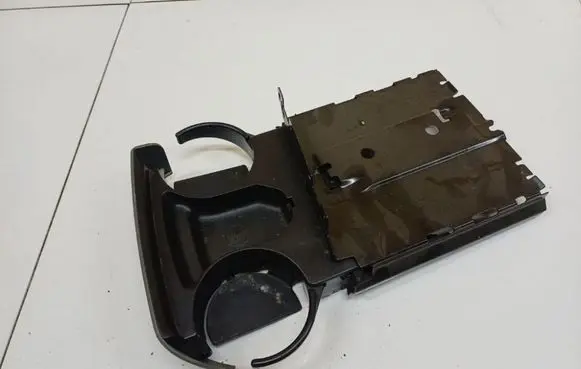 Chrysler Grand Voyager IV Cup holder 586221
