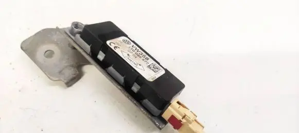 Antenna control unit