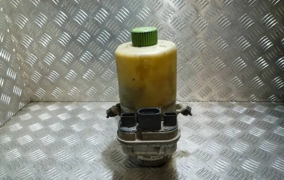 Skoda Fabia Mk2 (5J) Power steering pump 6R0423156 6Q2423051A 6Q1423051AA