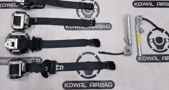 Mitsubishi ASX Set of seat belts 643182800C 643182900C 888408263R