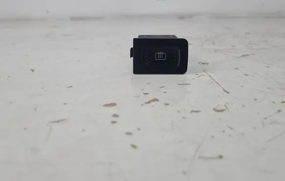 Volkswagen Golf IV Windscreen/window heater switch 1J0953235A