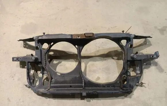 Skoda Superb B5 (3U) Radiator support slam panel 