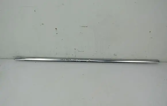 Volkswagen PASSAT B5.5 Front door trim (molding) 