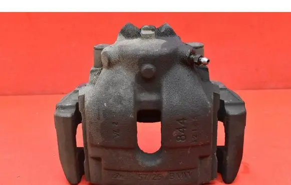 BMW X3 E83 Front brake caliper 