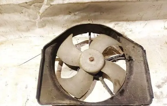 Honda Jazz Radiator cooling fan shroud 