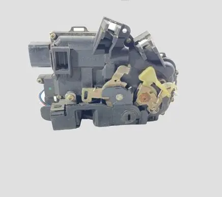 Audi A6 S6 C5 4B Rear door lock 4B0839016G