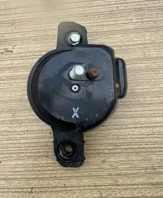 Subaru Outback (BT) Engine mount bracket 41022FL00A