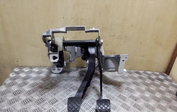 Audi A4 S4 B8 8K Pedal assembly 8K2721117 8K2721140A 8K2721316A