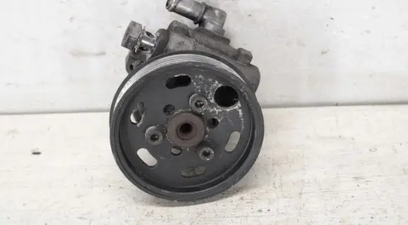 Audi A4 S4 B7 8E 8H Power steering pump 4F0145155E
