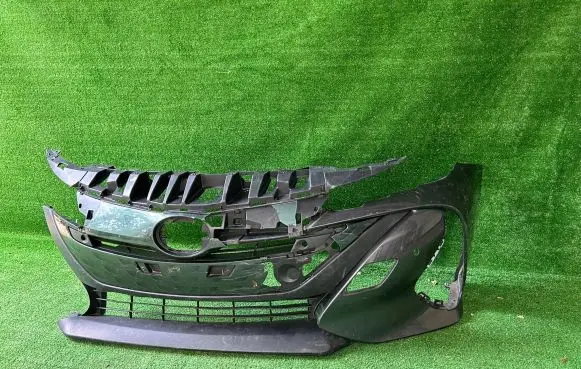 Toyota Prius (XW50) Front bumper