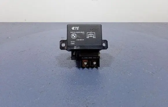 BMW X5 E53 Other relay 6836504