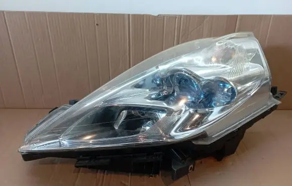 Nissan Leaf I (ZE0) Headlight/headlamp 260603NA3C