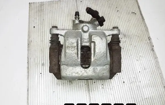 Land Rover Discovery 3 - LR3 Rear brake caliper