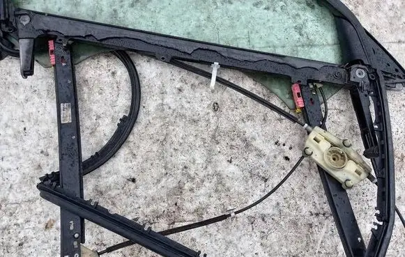 Audi A6 S6 C6 4F Sliding door window regulator with motor