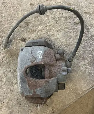 Renault Megane II Front brake caliper