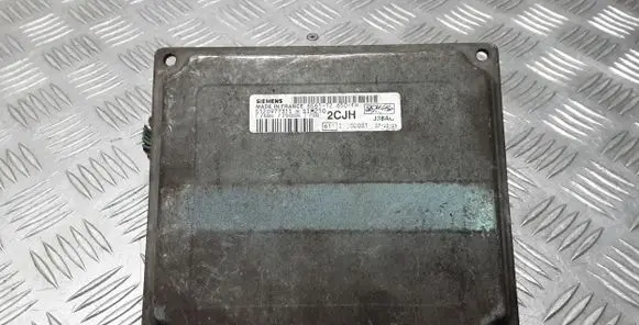 Ford Fiesta Engine control unit/module 6S6112A650FH