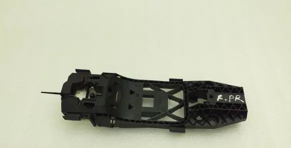 Skoda Fabia Mk3 (NJ) Front door exterior handle/bracket 5N0839885H