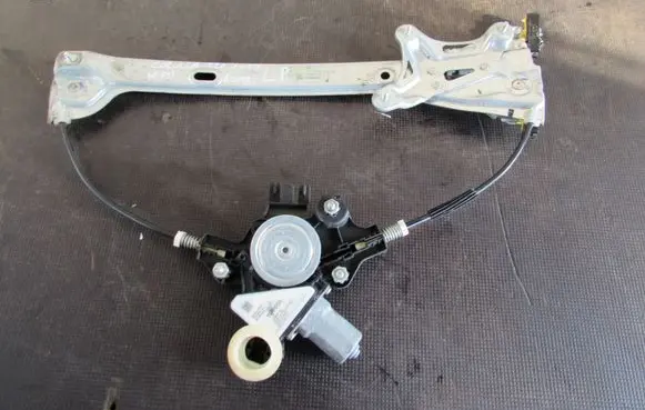Toyota Corolla E210 E21 Front wiper linkage 8570102090