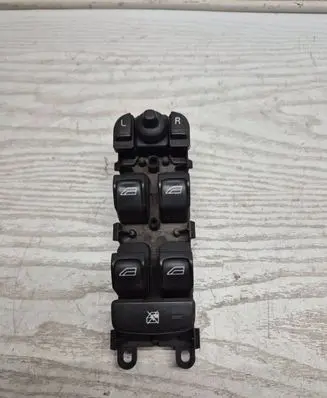 Volvo V70 Electric window control switch 30773269 03454200