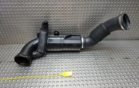 Mini One - Cooper F56 F55 Turbo air intake inlet pipe/hose S25165744 7619268