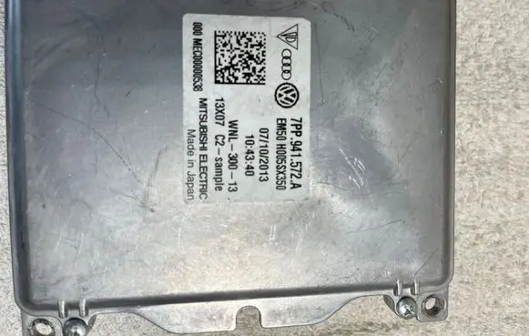Headlight ballast module Xenon