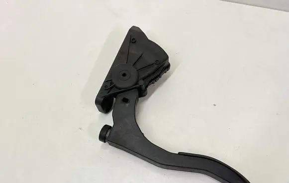 Audi A6 S6 C6 4F Accelerator throttle pedal 4F1723523A 6PV00898404