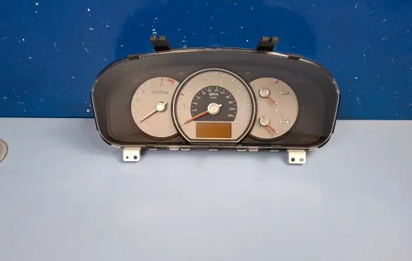 KIA Carens II Speedometer (instrument cluster) 940011D920