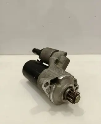 Volkswagen Touran I Starter motor 02E911023J 0301121412