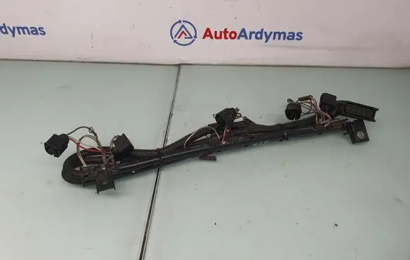 BMW 5 F10 F11 Fuel injector wires 7605076 12517605076