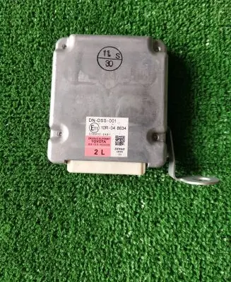 Toyota RAV 4 (XA40) Other control units/modules 8815042020